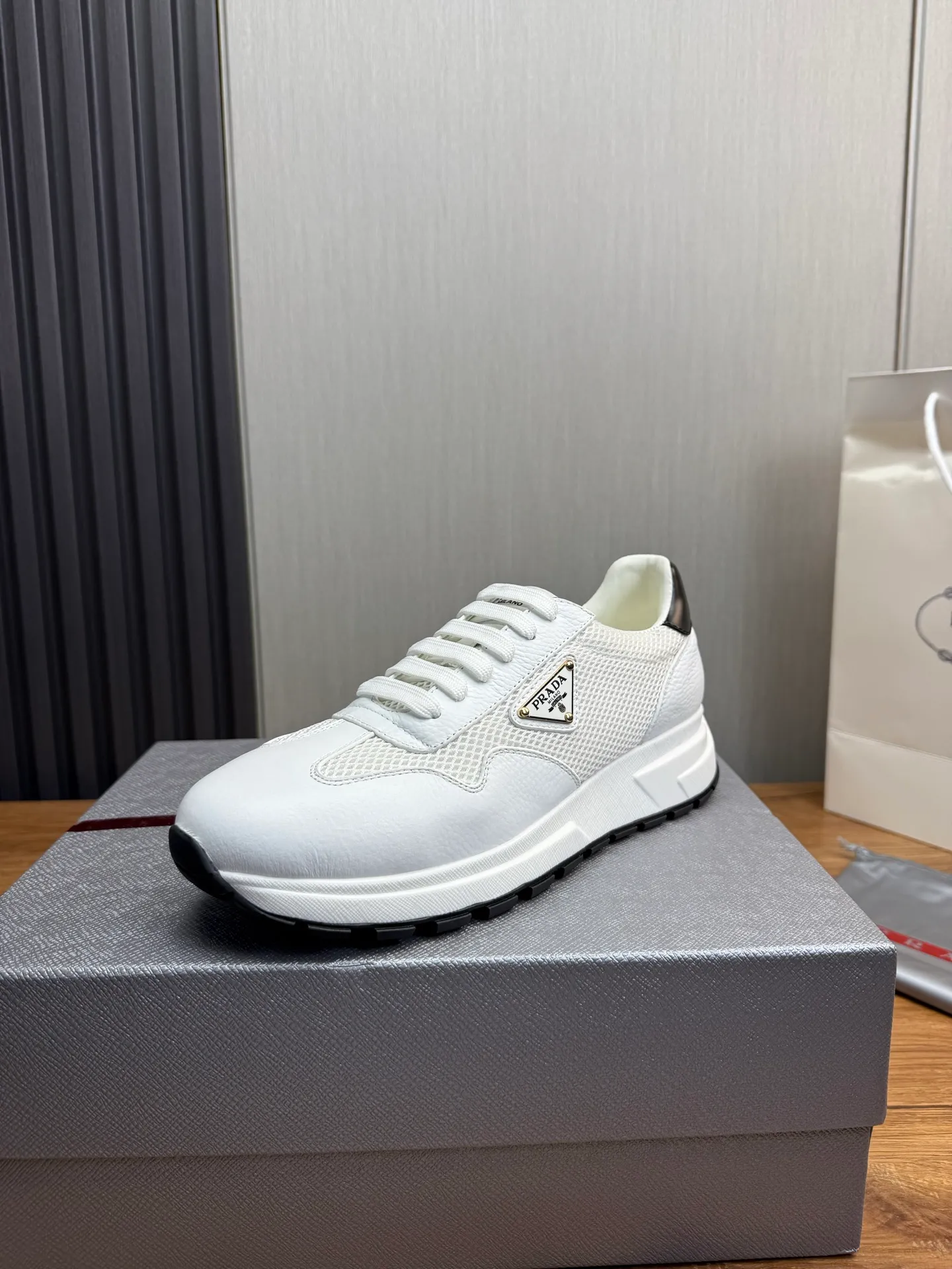 Men's shoes 💰560💰 [PRADA] Men's shoes are popular in the counter, official website is synchronized, 1 high-quality shipment ✔️Original cowhide mesh + cowhide lining, 1🆚1 replica, original sole, 38-45 (45 customized, non-refundable)